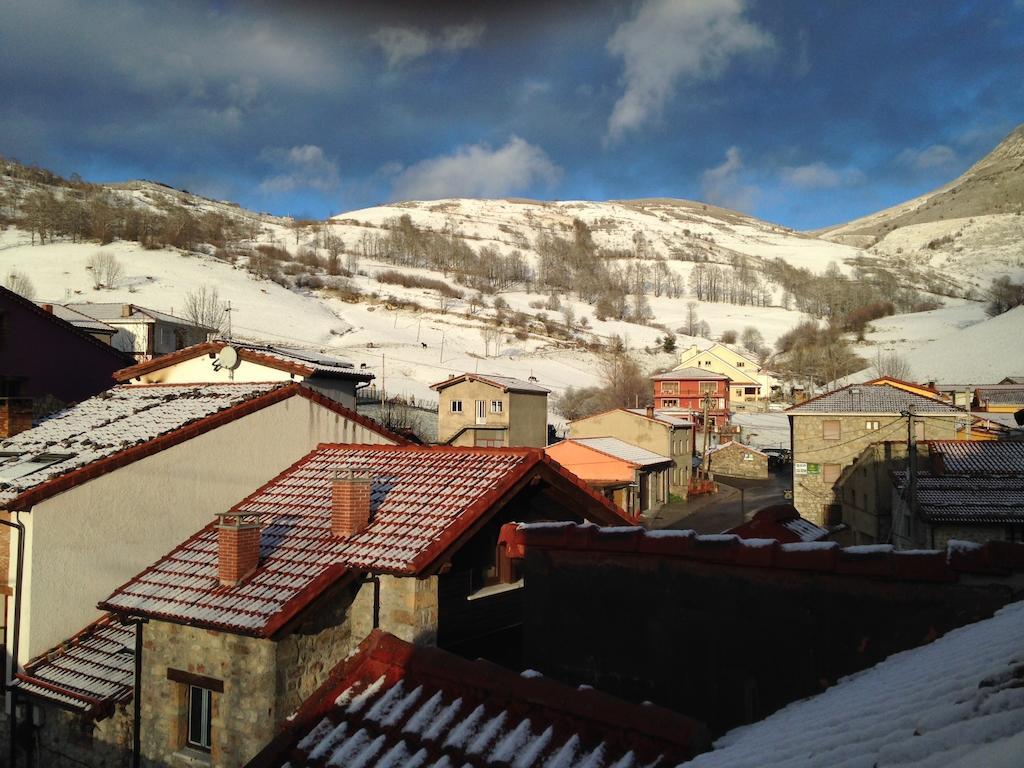 סוטרס Hotel Rural Pena Castil מראה חיצוני תמונה
