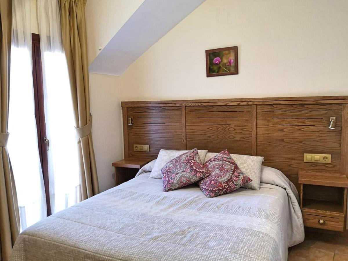 סוטרס Hotel Rural Pena Castil מראה חיצוני תמונה